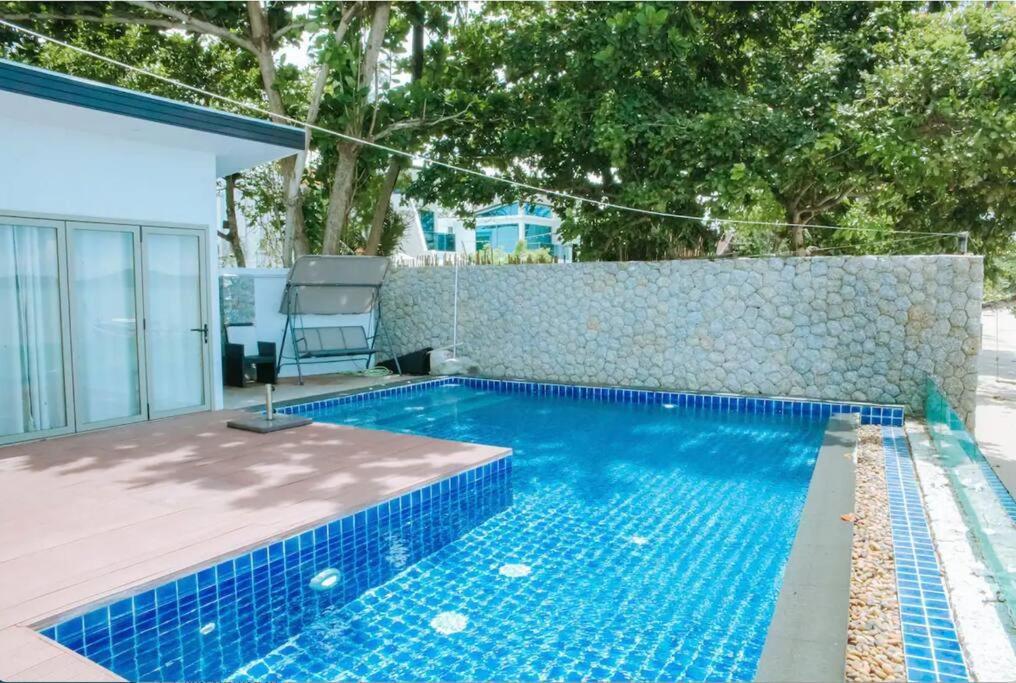 Beachfront Luxury Villa With Private Pool Ban Saiyuan Luaran gambar